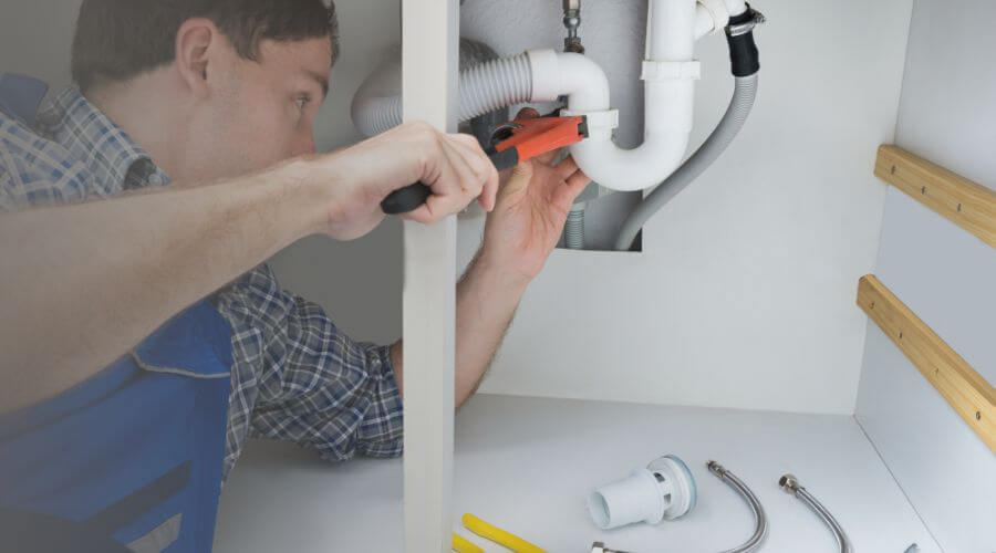 Local tankless water heater installation in Edgerton, MO